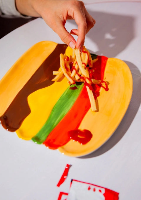 Keramikteller im Cheeseburger-Design