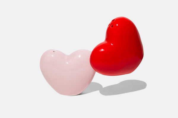 Love Salz- und Pfefferstreuer von DOIY