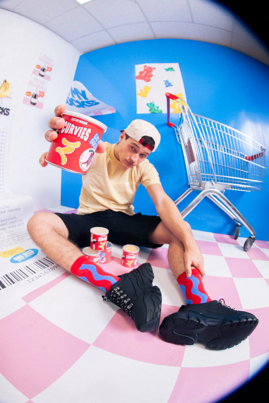 Mehr Kurve, mehr Farbe, mehr Wow 🌈🧦