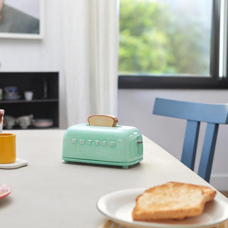 Butterbehälter im Retro-Toaster-Design